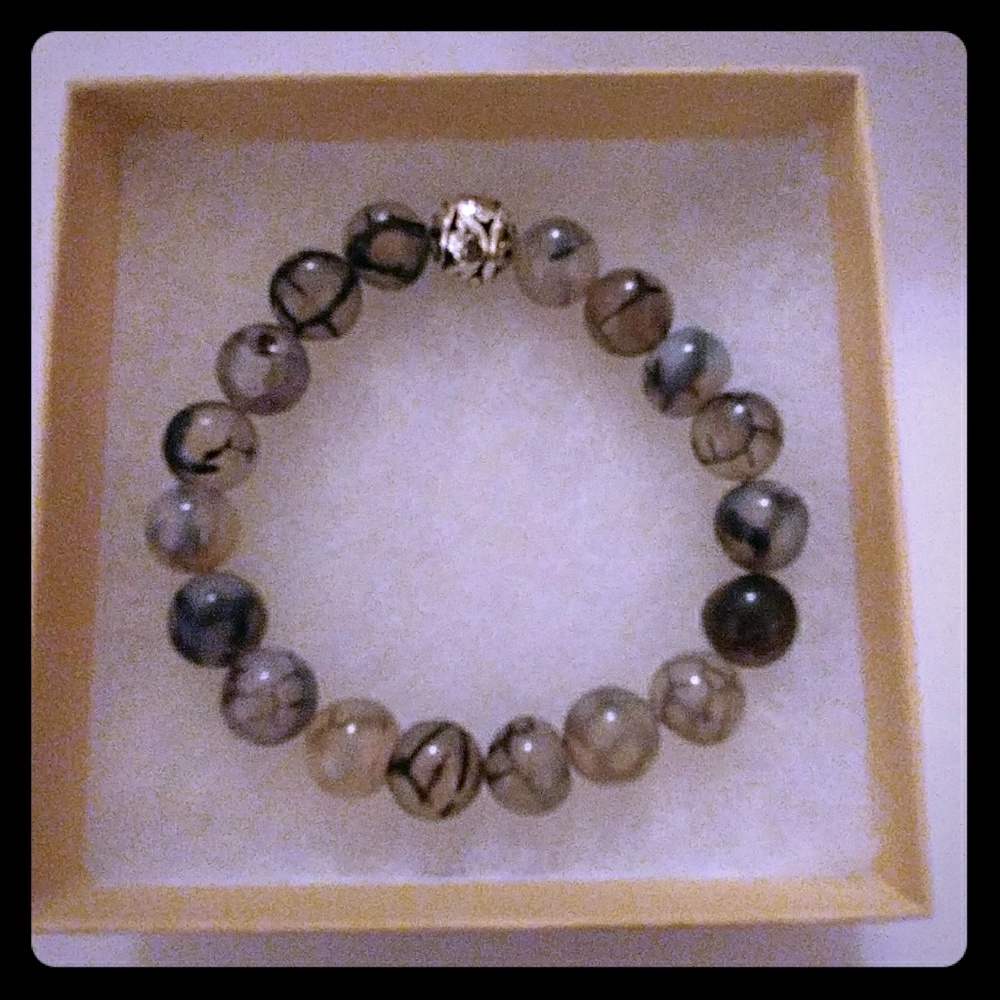 🔥CLEARANCE! Black Veined Quartz Stone Bracelet